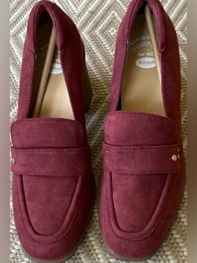Dr Scholls  burgundy suede stacked heels square toes casual work loafers shoes